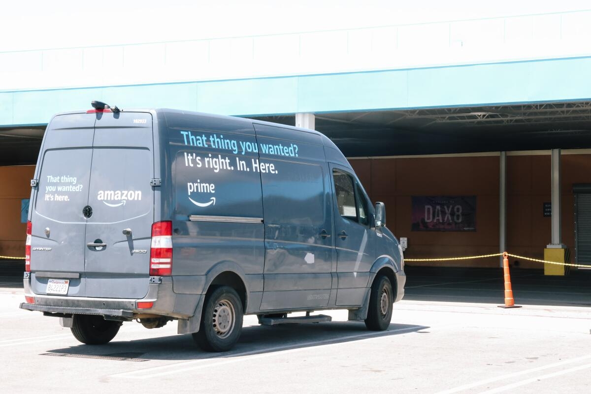 Amazon Demands A Lot From Its Drivers Now They re Pushing Back Los Angeles Times
