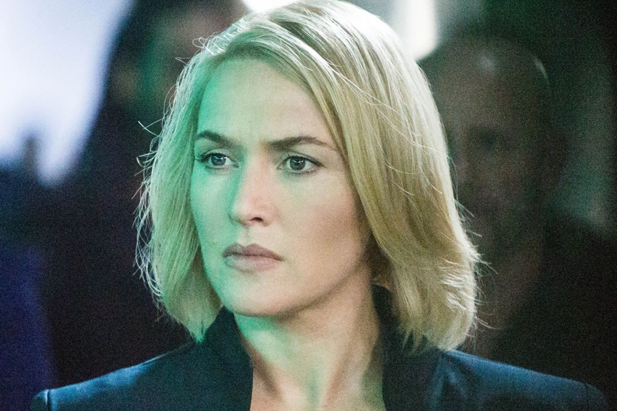 Divergent Review Little More Than An Expensive And Shameless Rip off Of The Hunger Games Says The Daily Mirror s David Edwards The Mirror