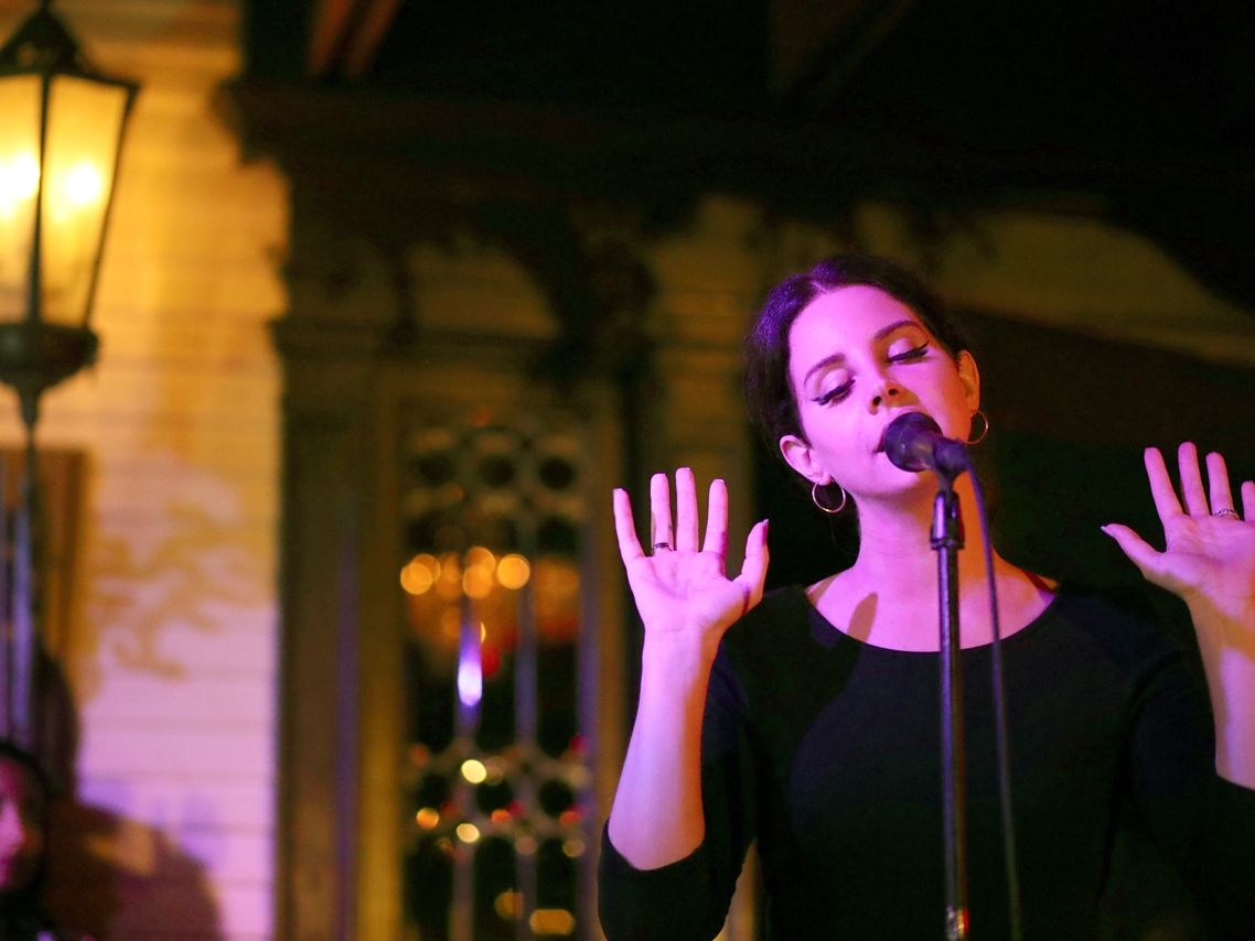 Lana Del Rey Radiohead And The Difficulty Of Making Original Music The New Yorker