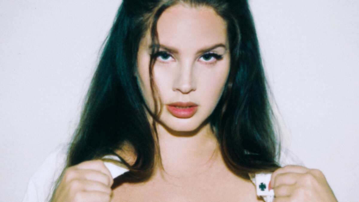 Lana Del Rey s Most Personal Album May Be Her Best Review Los Angeles Times