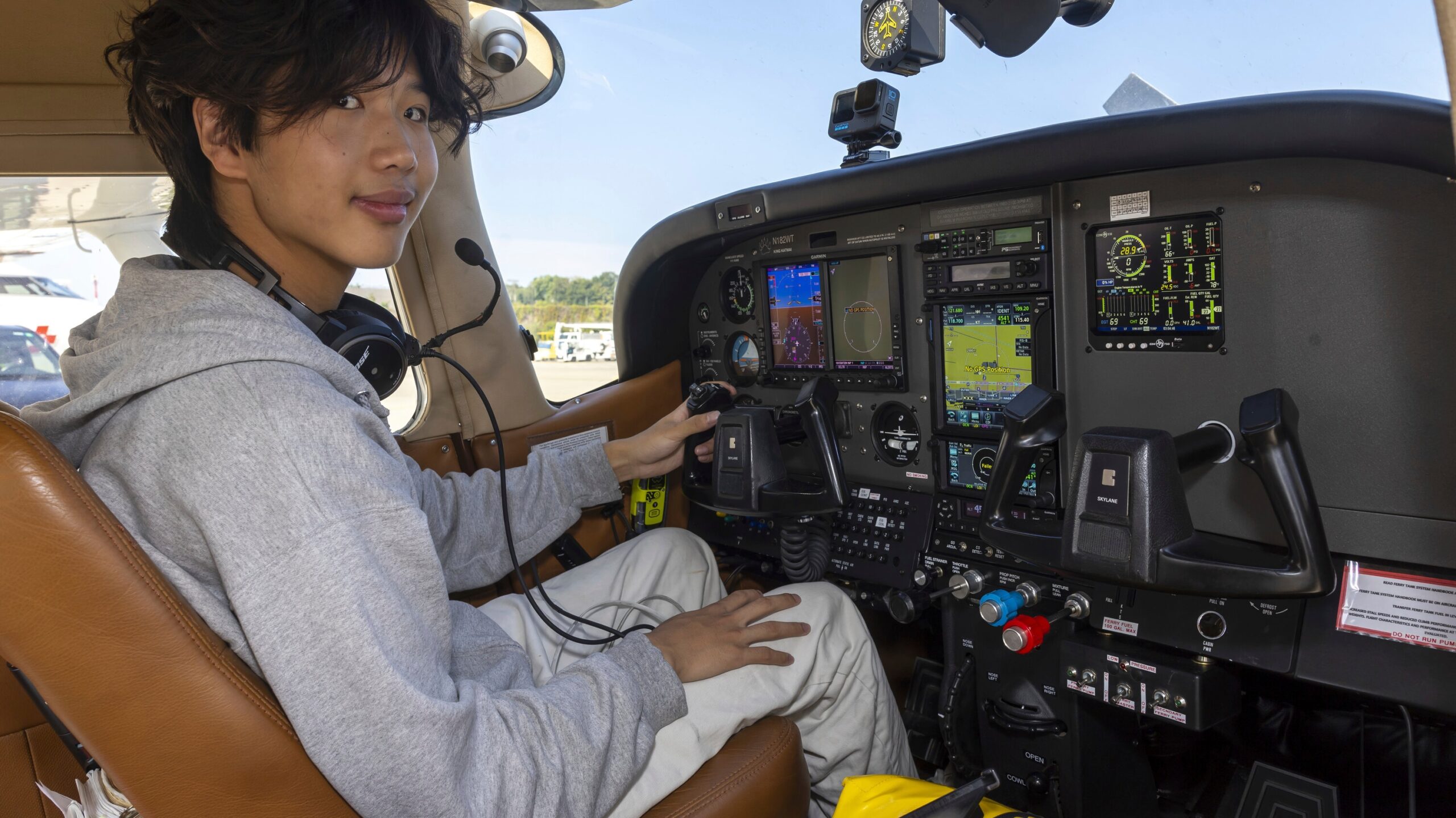 Teenage Aviator Detained After Landing In Antarctica Chile Says The New York Times